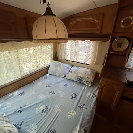 Campsite каравана градина Sozopol